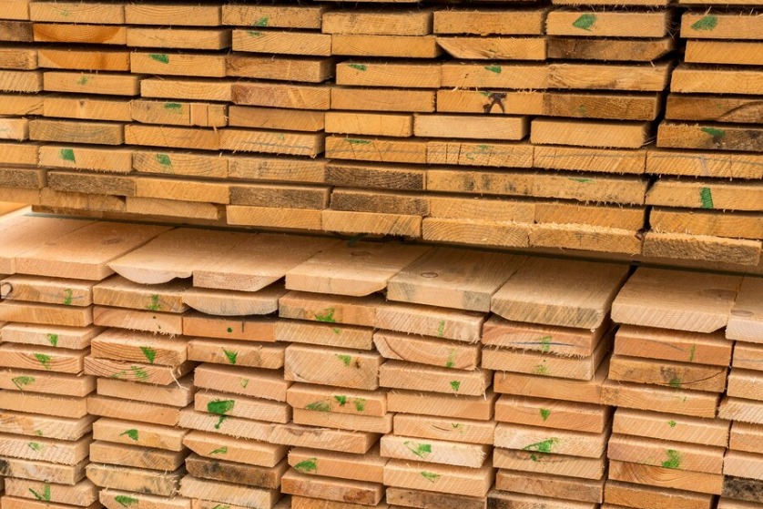 Log Lumbering & Edging